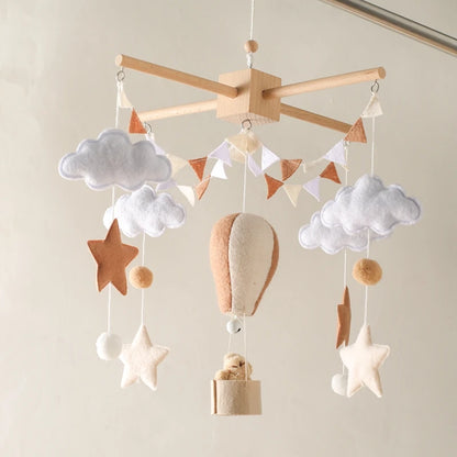 Baby Crib Mobile Wooden Bed Bell Rattle Toy Soft Felt Hot Air Balloon Wind Chime Pendant Newborn Comfort Bed Bell Toys Baby Gift